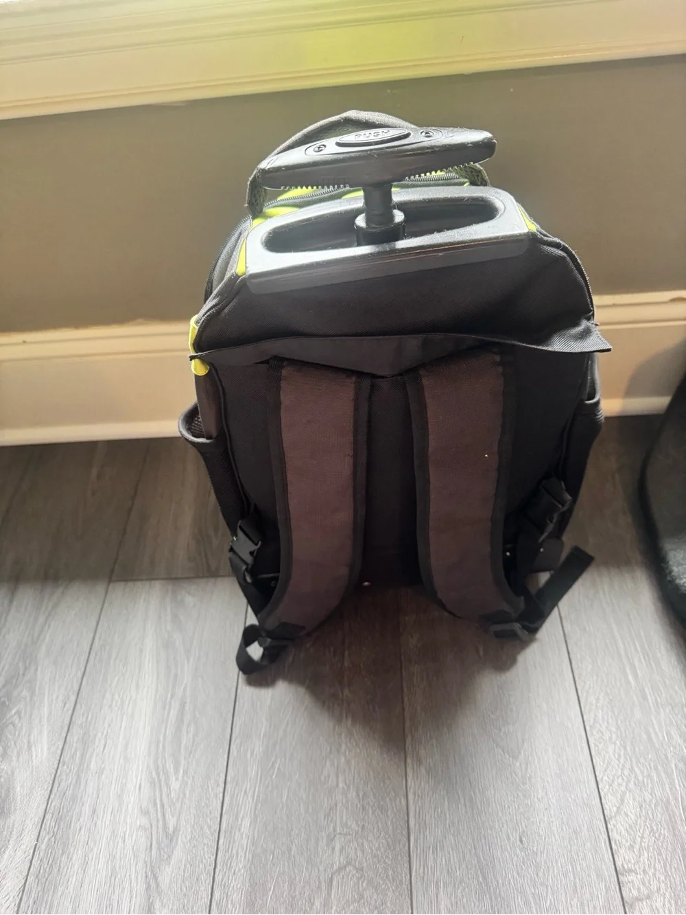 Nike rolling backpack